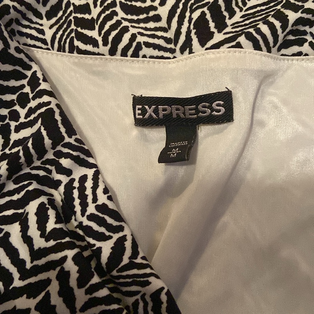 Express Blouse - Picture 3 of 3